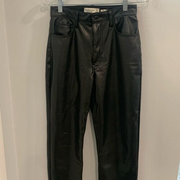 Abercrombie & Fitch Black Straight Ankle Leg faux pant with Sleek Finish - Picture 3 of 14